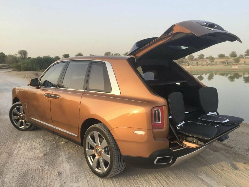 Роллс Ройс Бентайга