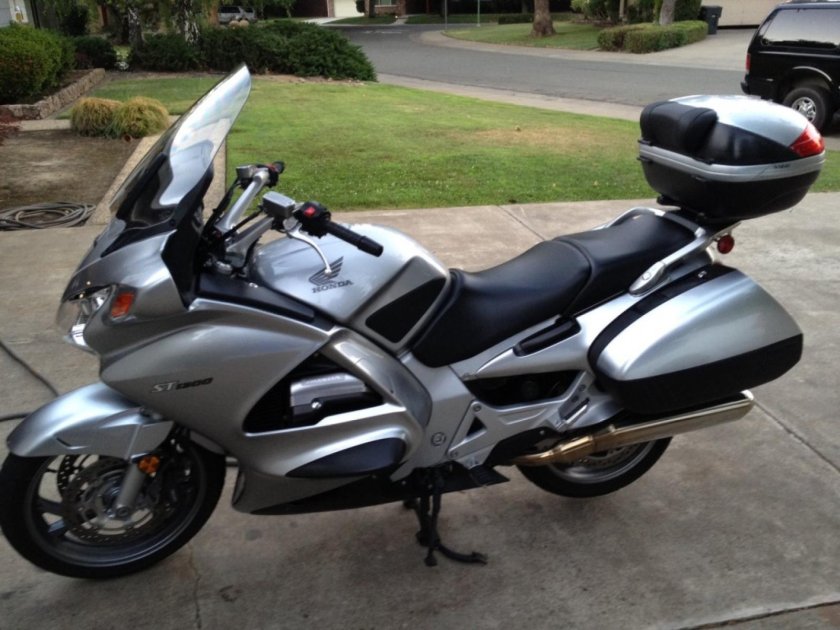 Honda st1300 Pan European