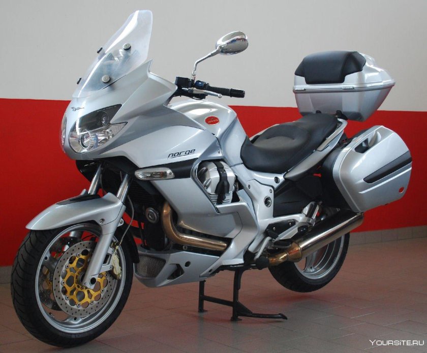 Мотоцикл БМВ Гранд Туризмо