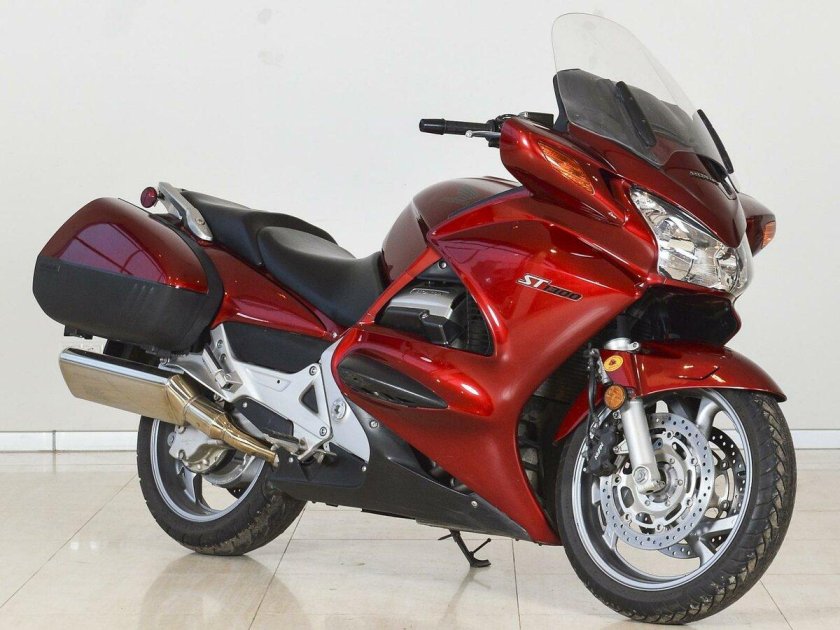Хонда st1300