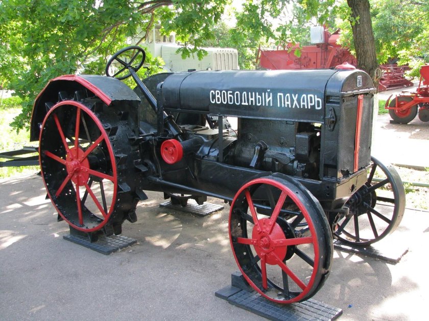 Колесный трактор СТЗ-1