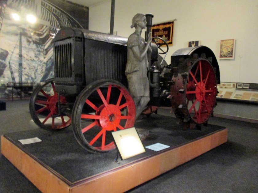 СХТЗ 15/30 трактор