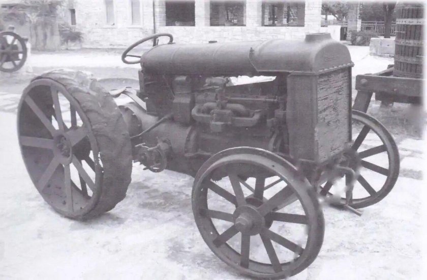 Фордзон-Путиловец трактор