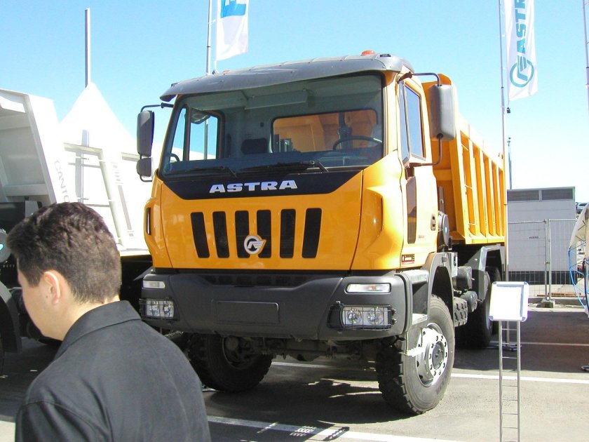 Ивеко самосвал 6х6