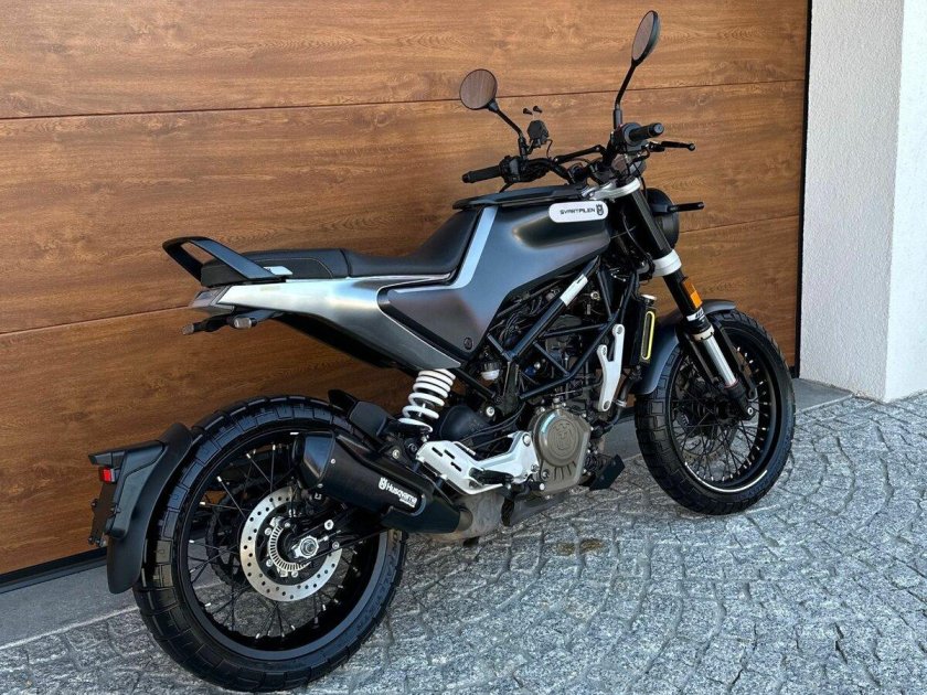 Мотоцикл husqvarna