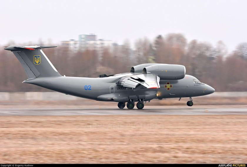 АН-72 ВВС Украины