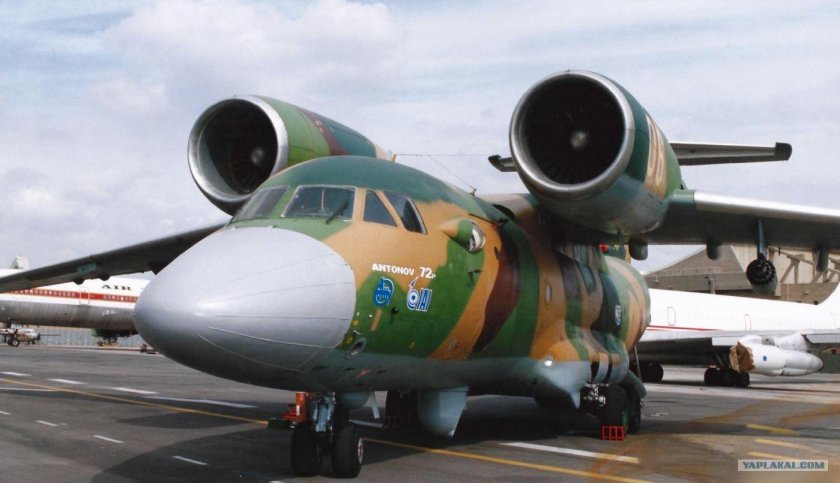 Самолет Чебурашка АН 72