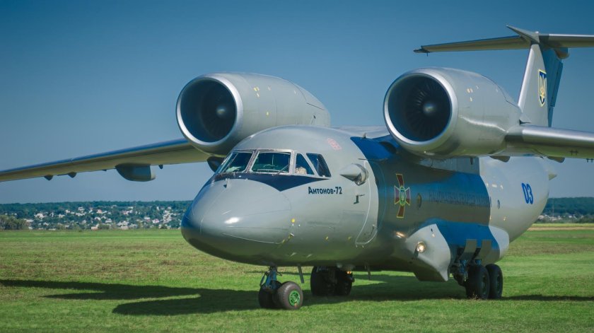 АН-72 военно-транспортный самолёт