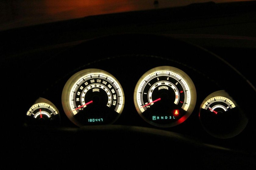 Приборка Додж