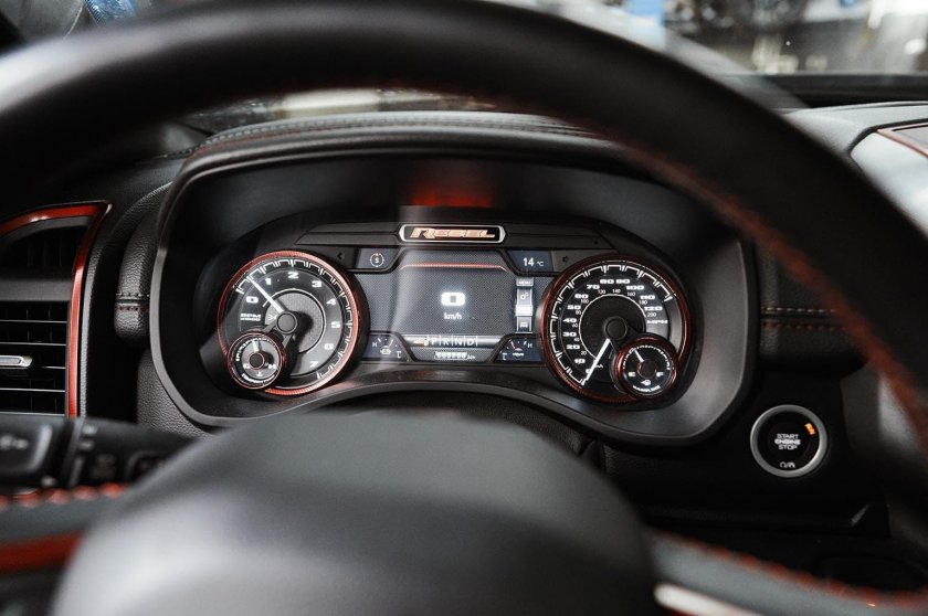 Приборная панель Додж рам