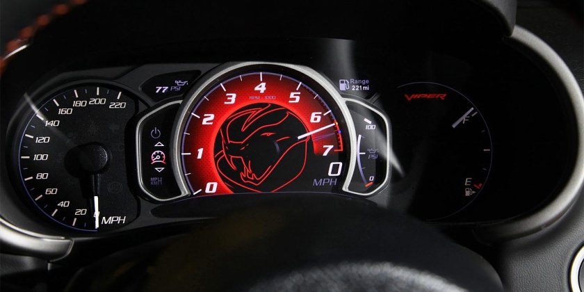 Viper dodge 2015 приборная панель