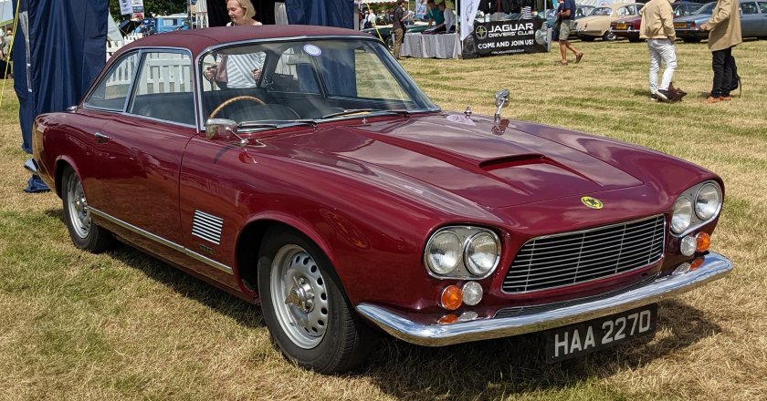 Gordon-Keeble gt Interior