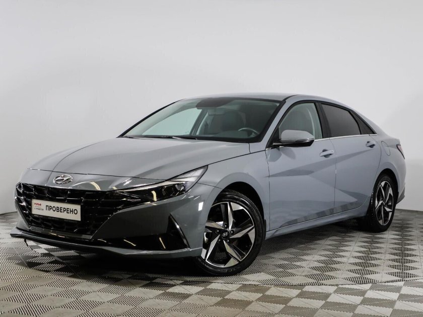 Hyundai Элантра 2021 дрифт на снегу