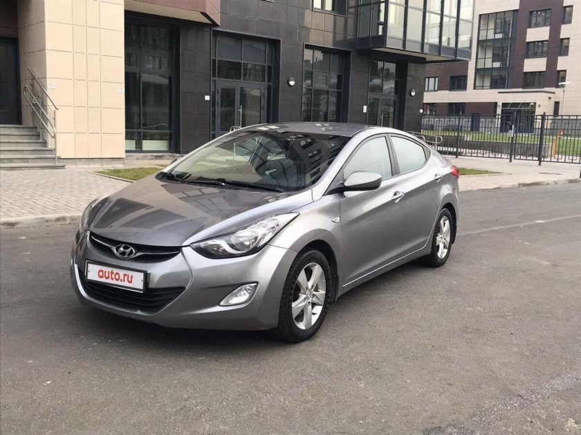 Hyundai Elantra 2014 серый