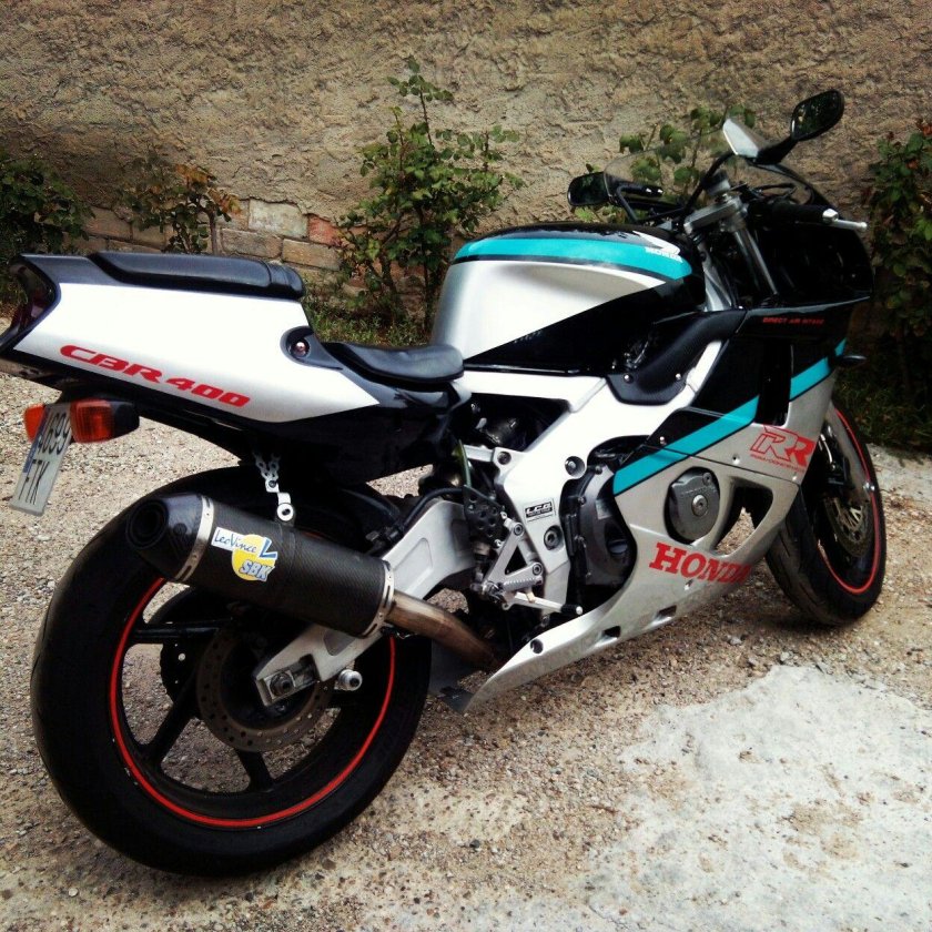 Honda cbr400rr nc29