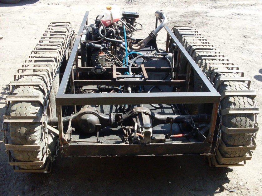 Самодельный сочлененный гусеничный вездеход