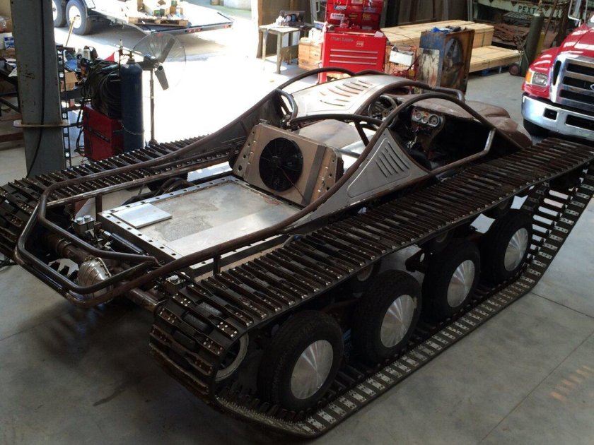 Самодельный гусеничный болотоход