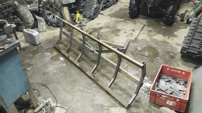 Постройка гусеничного вездехода