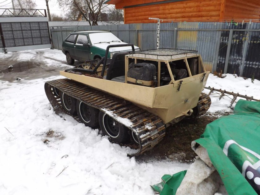 Гусеничный вездеход ПАЗ 3205