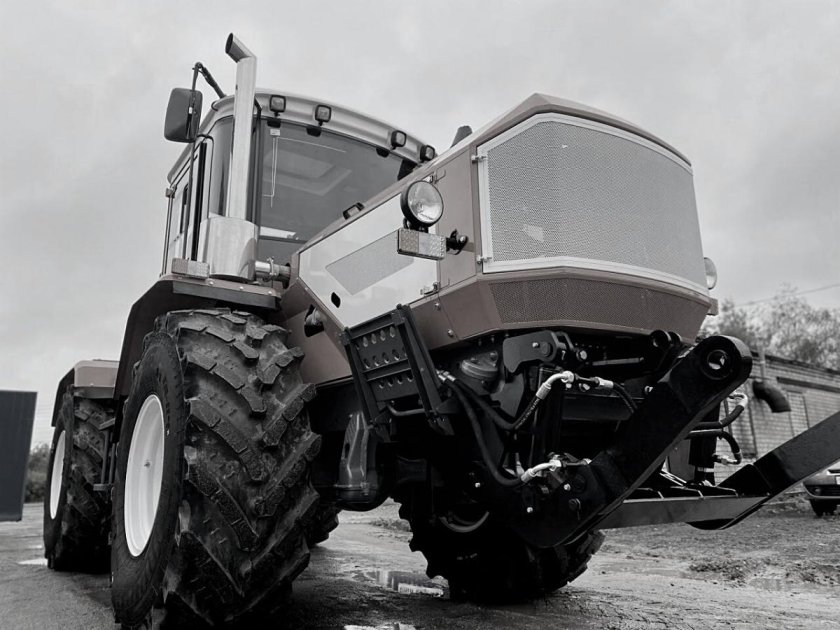 Т 250 трактор