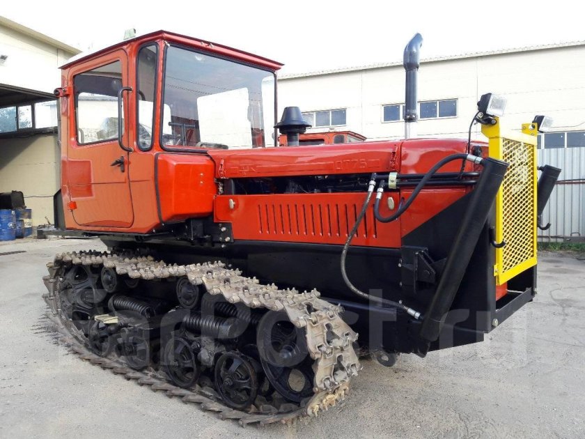 ДТ 75 трактор новый