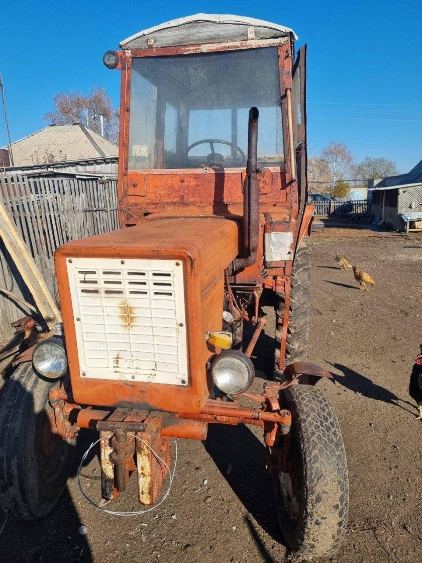 Трактор 1988 года