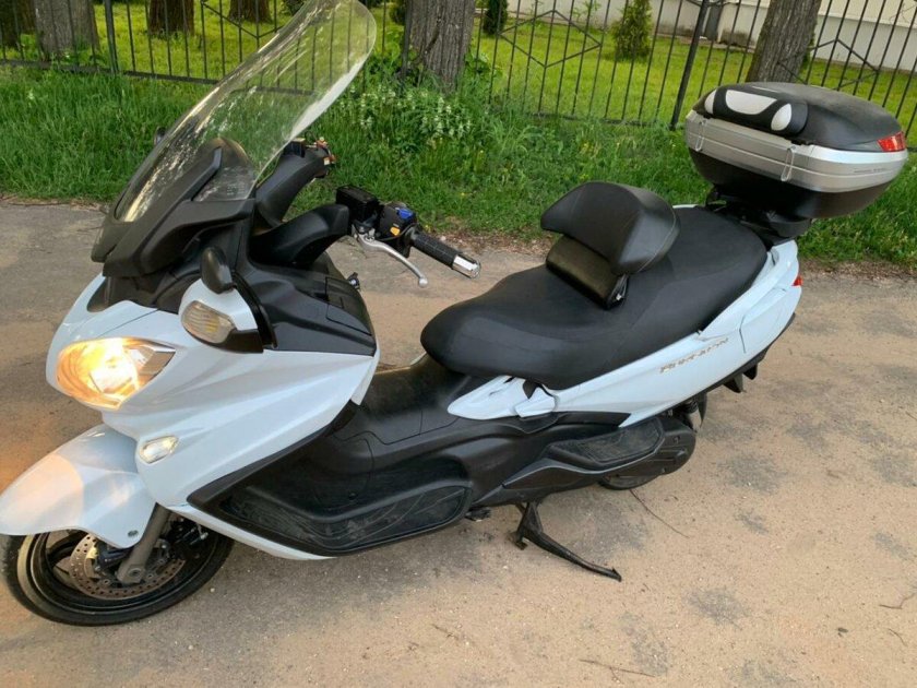 Сузуки бургман скайвей 400