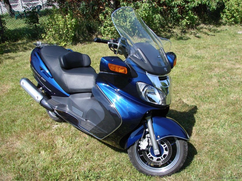 Suzuki Burgman 650