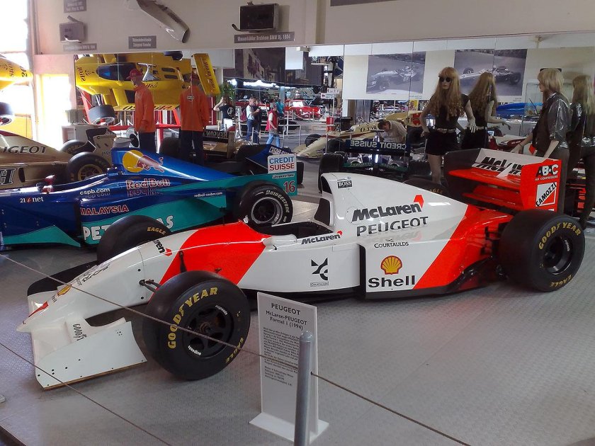 Mclaren mp4/10b