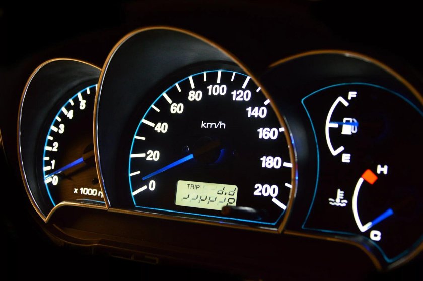 Приборка Hyundai Accent