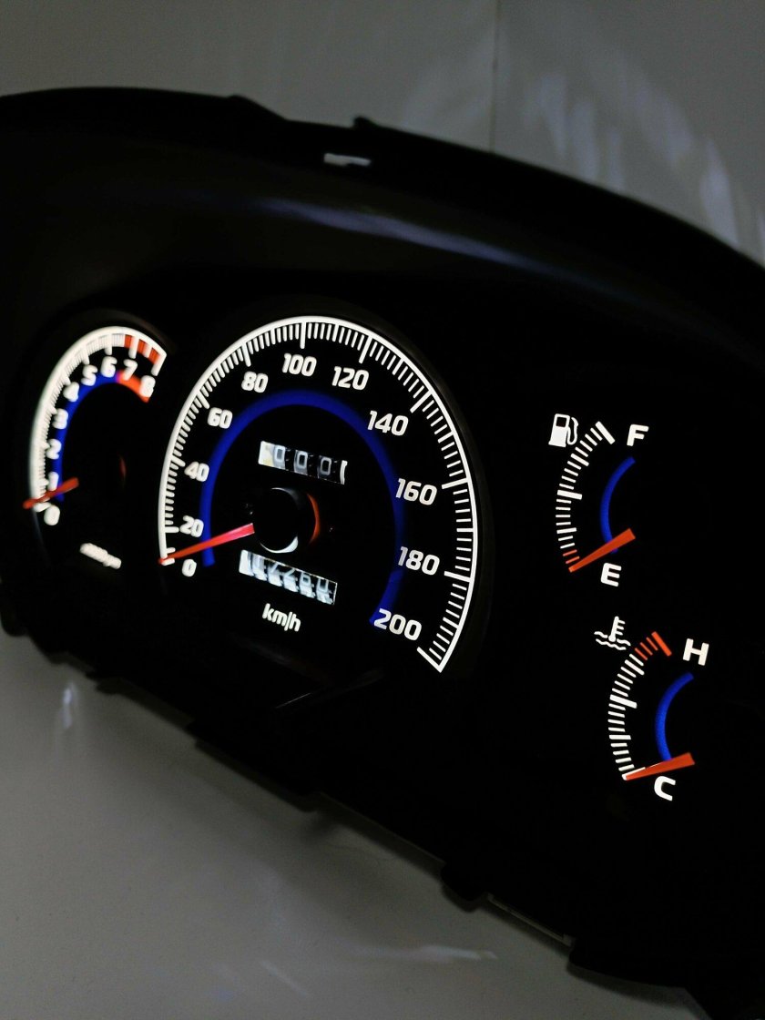 Приборная панель Accent