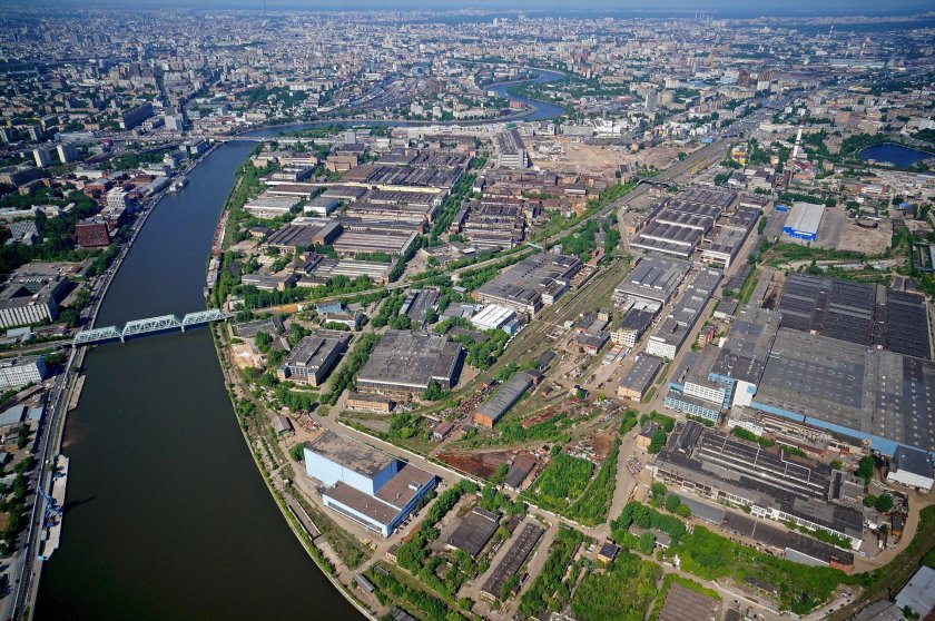 Территория завода ЗИЛ В Москве