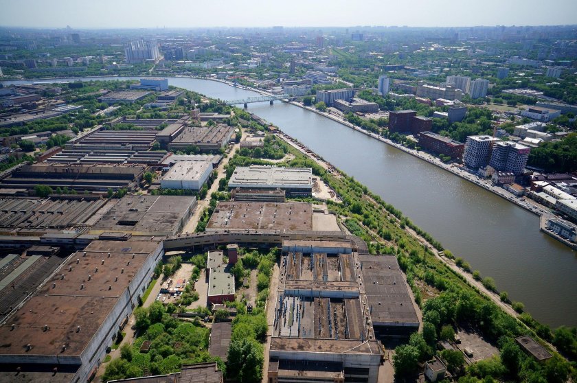 Территория завода ЗИЛ В Москве