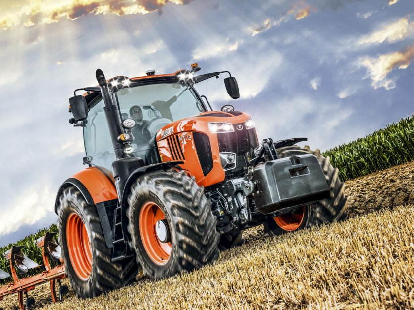 Трактор Kubota m7