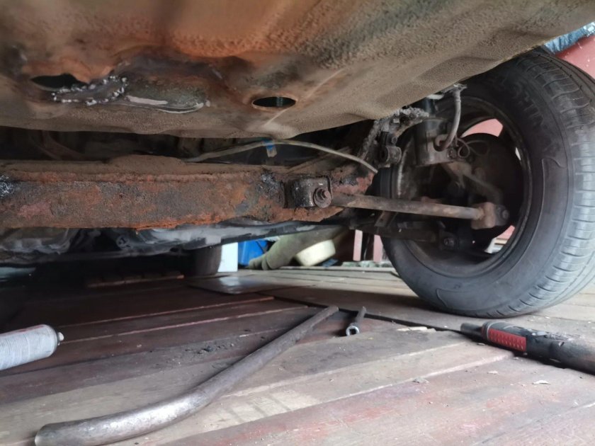 Сайлентблок задней балки Сузуки Свифт 2007