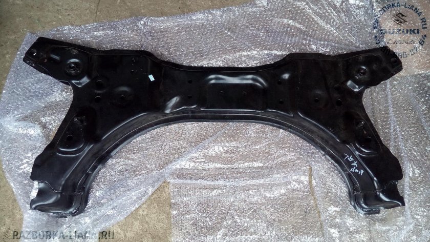 Подрамник передний Сузуки Лиана