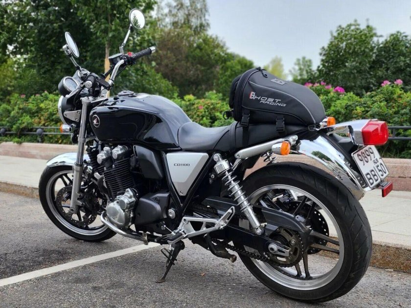 Мотоцикл honda cb