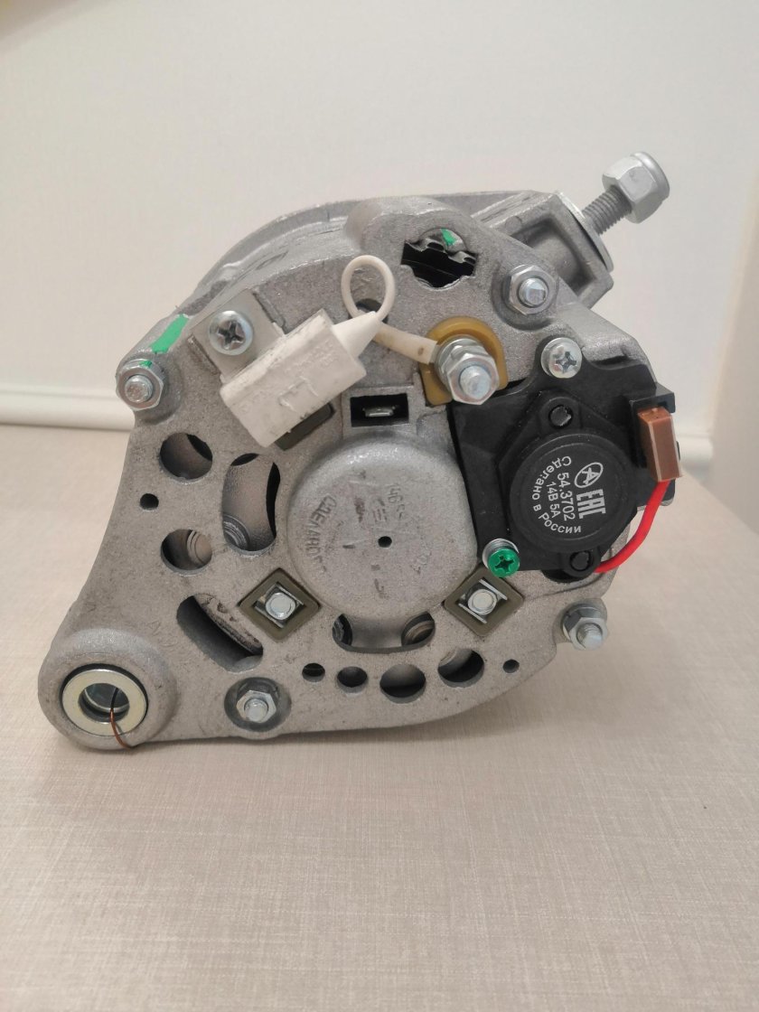 Генератор (ВАЗ) 37.3701 2108