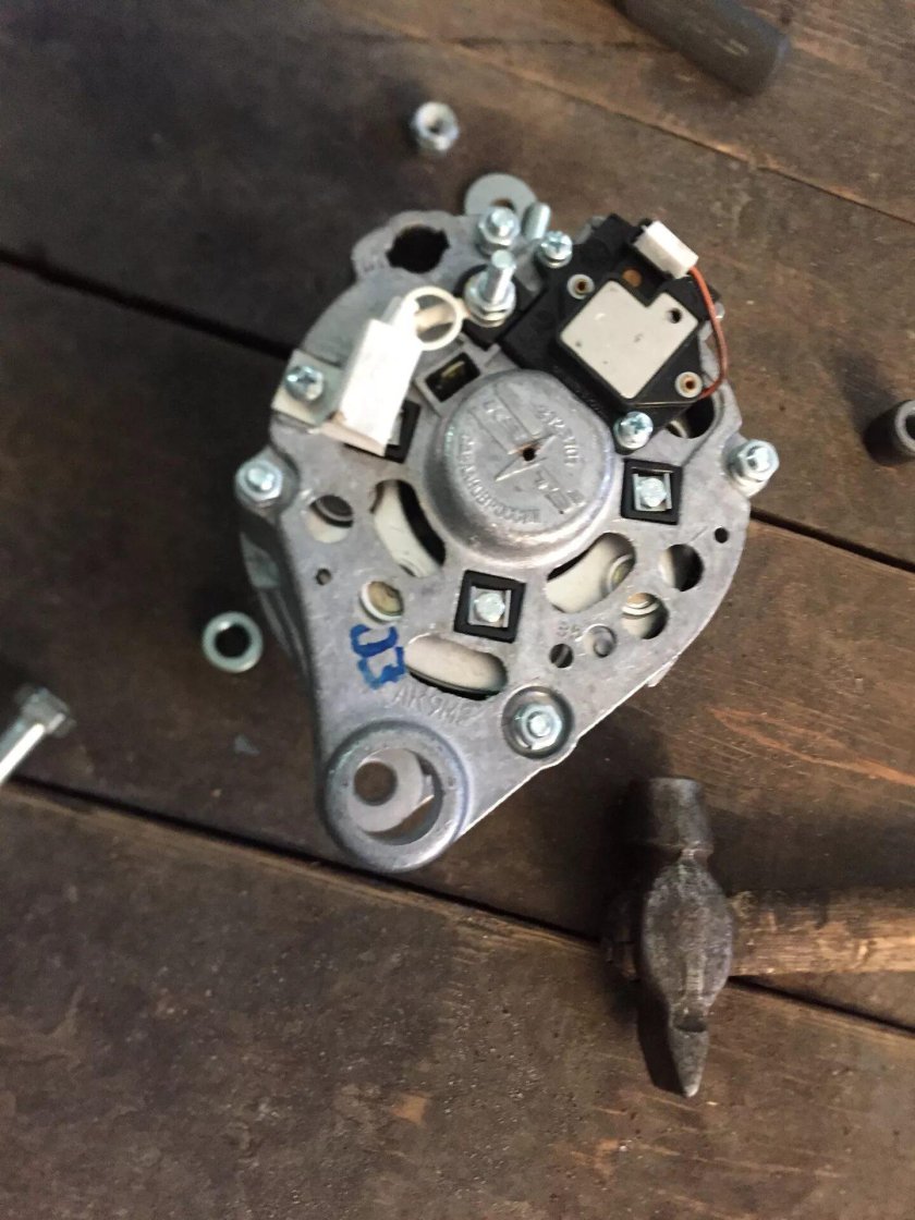 Генератор ВАЗ 2107 73а