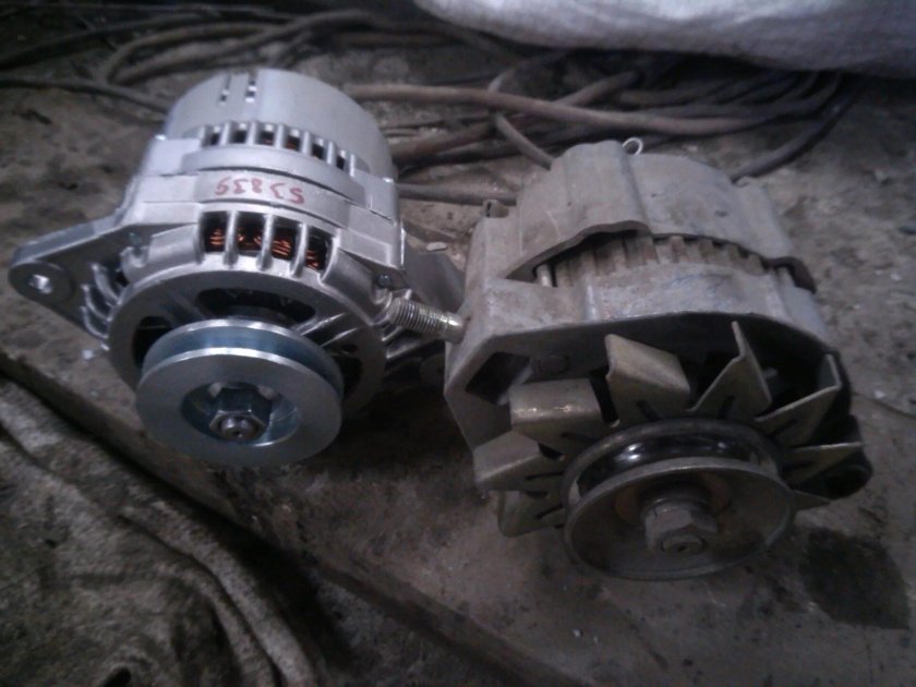 Генератор Нива 21214 110а