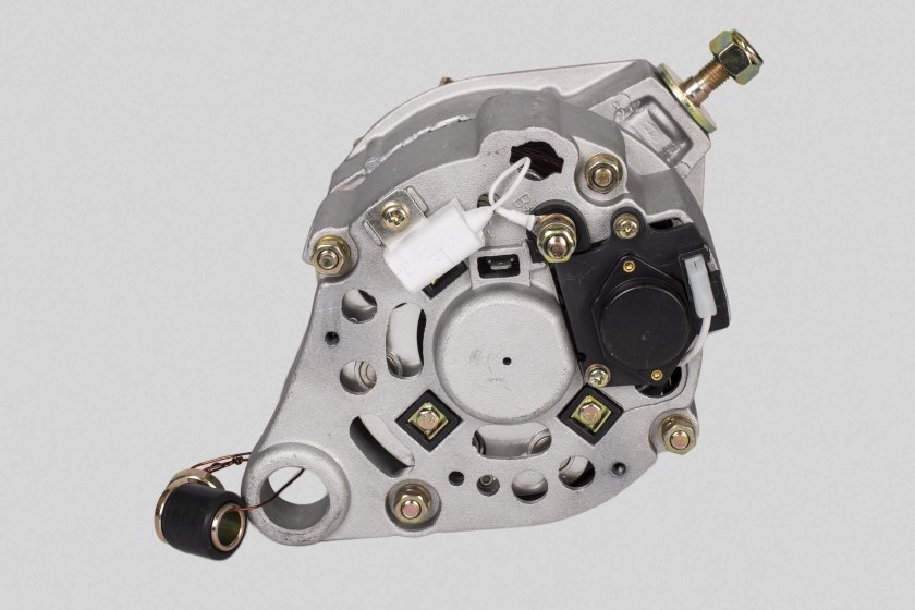 Генератор ВАЗ 2107 372.3701