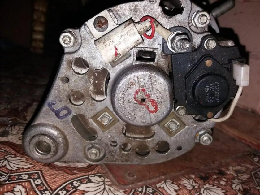 Как выглядит перемычка на генераторе ВАЗ