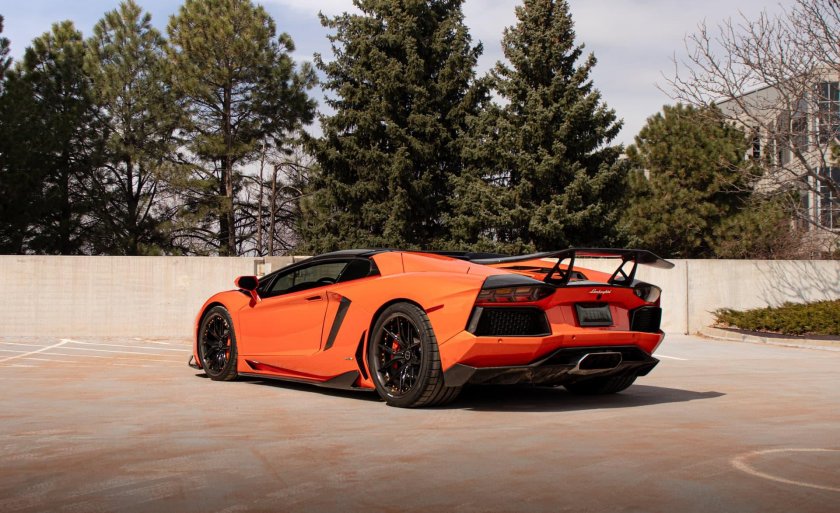 Lamborghini aventador lp750 sv