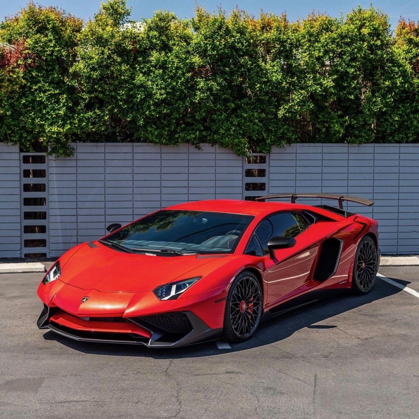 Lamborghini aventador sv