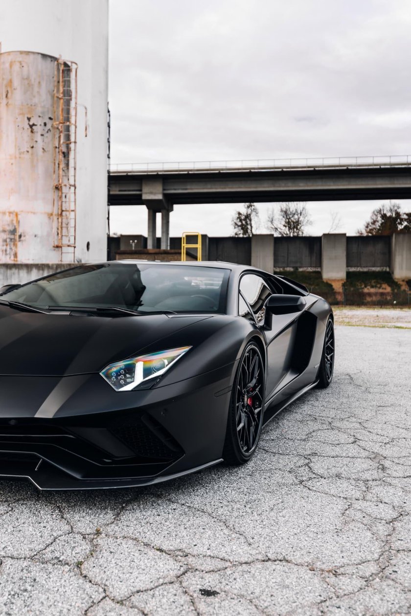 Lamborghini aventador black