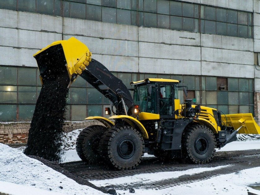 Кировец к-708удм