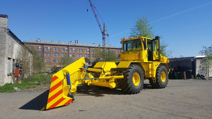 Кировец к-703м