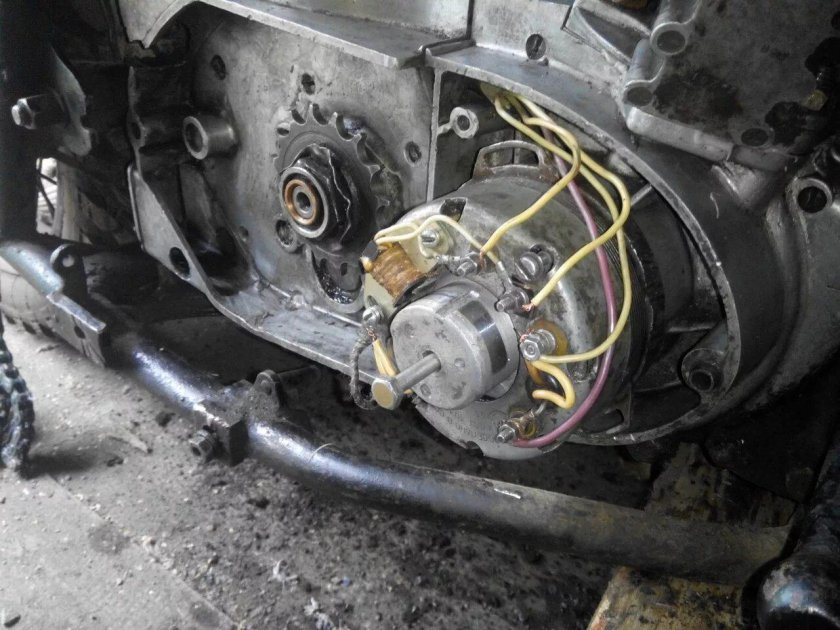 Генератор ИЖ Планета 5