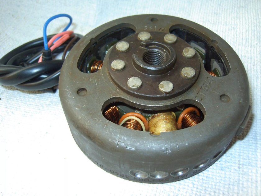 ИЖ Планета 5 01 Генератор