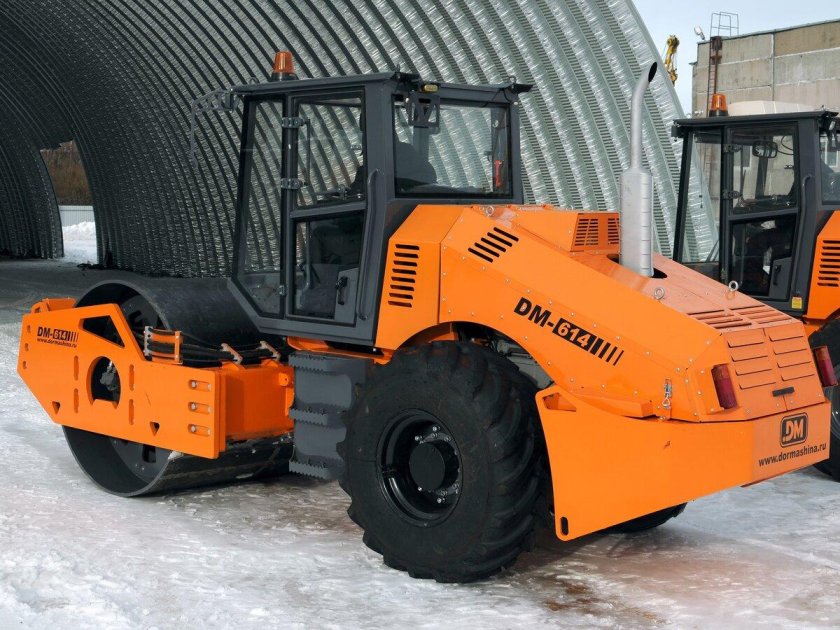 Грунтовый каток DM-614